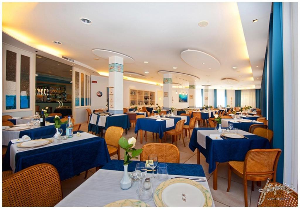 Hotel Nuovo Al Mare Alassio Exterior photo