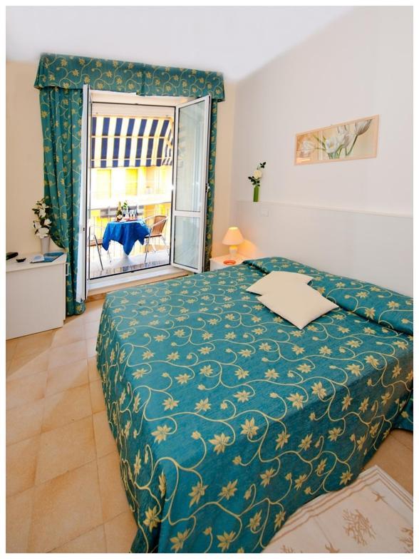 Hotel Nuovo Al Mare Alassio Exterior photo
