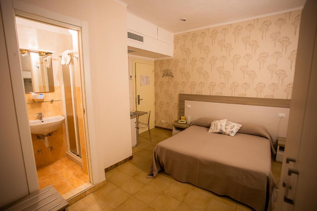 Hotel Nuovo Al Mare Alassio Exterior photo